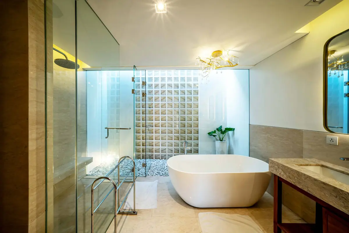 Javine bathroom